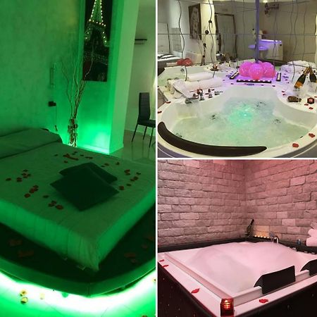 Hotel Joy Кастель-Вольтурно Екстер'єр фото