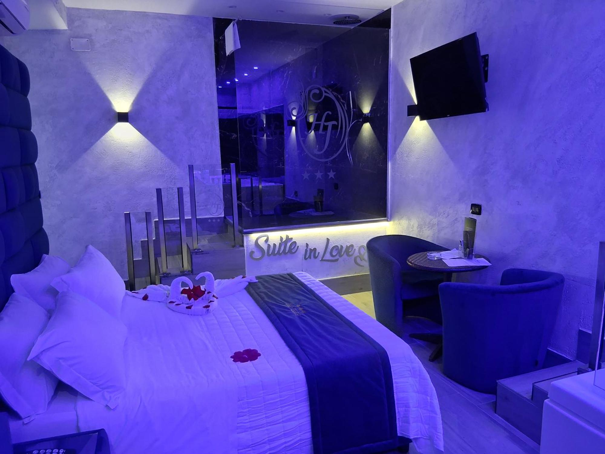 Hotel Joy Кастель-Вольтурно Екстер'єр фото