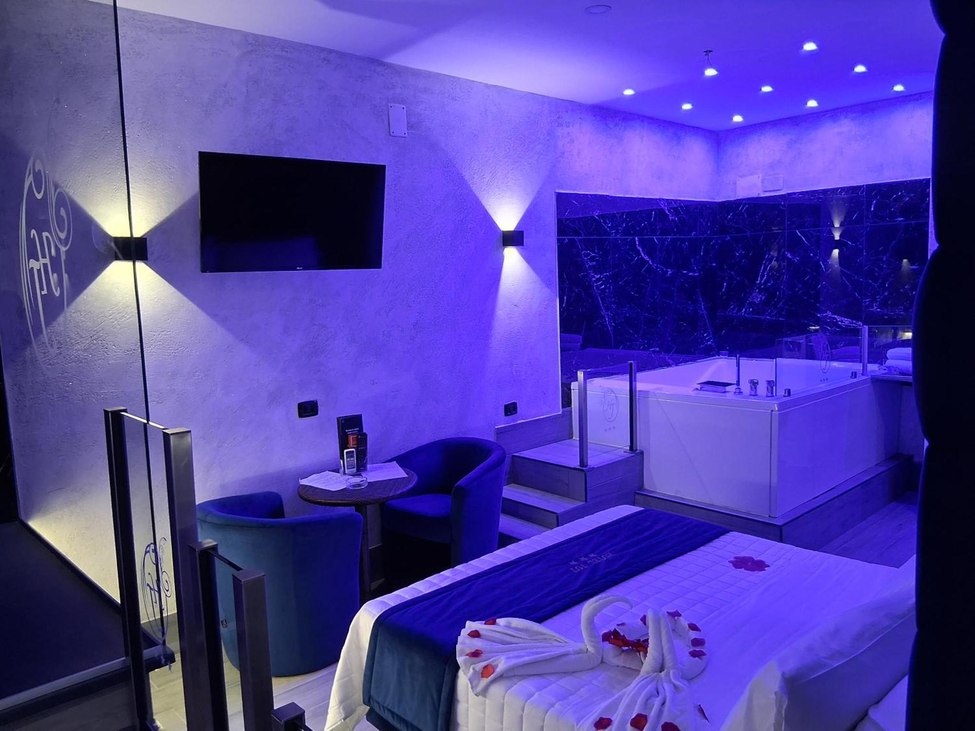 Hotel Joy Кастель-Вольтурно Екстер'єр фото