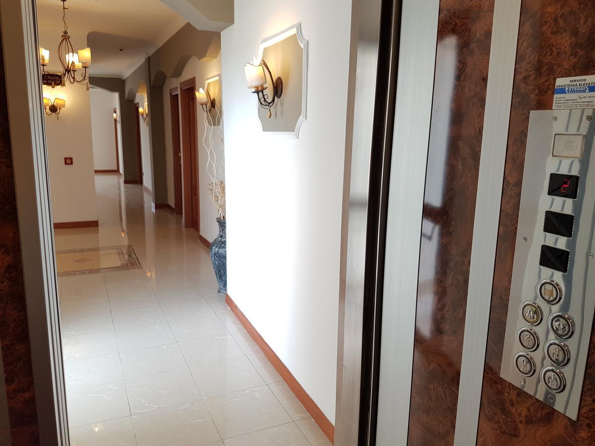 Hotel Joy Кастель-Вольтурно Екстер'єр фото