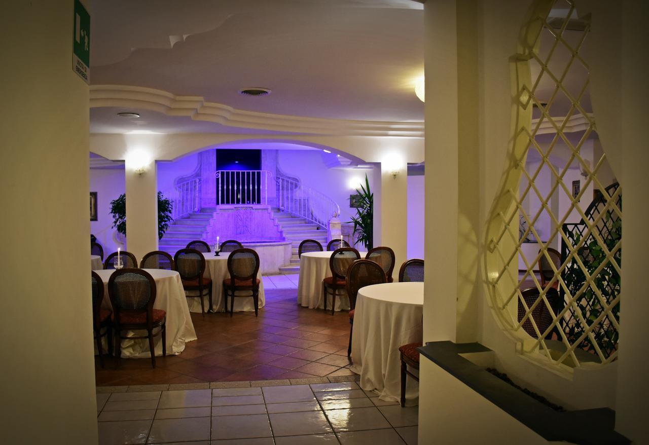 Hotel Joy Кастель-Вольтурно Екстер'єр фото