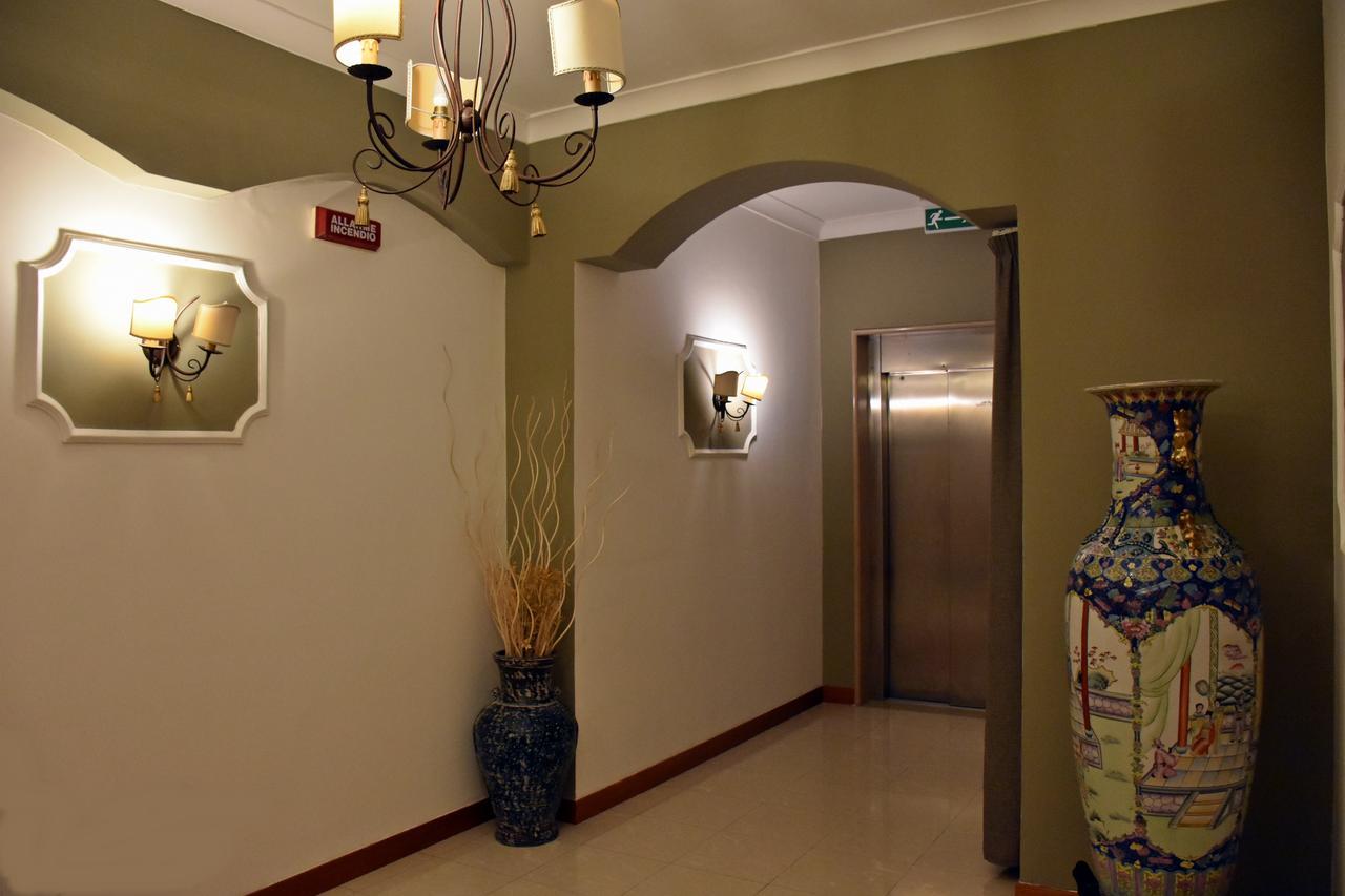 Hotel Joy Кастель-Вольтурно Екстер'єр фото